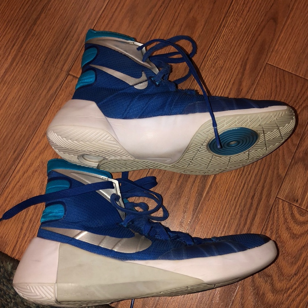basketball shoes